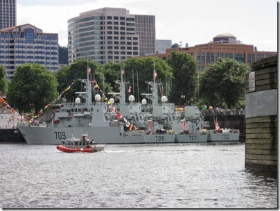IMG_7063 HMCS Saskatoon (MM 709), HMCS Brandon (MM 713) and HMCS Nanaimo (MM 702) in Portland, Oregon on June 10, 2007