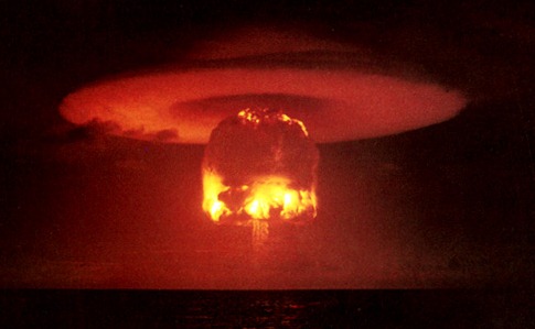 [end_world_nuke%255B6%255D.jpg]