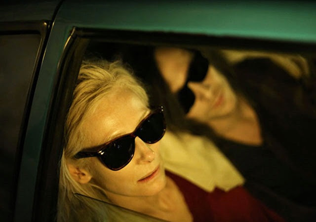 Tilda Swinton durvul, avagy új fotók az Only Lovers Left Alive-ból 07