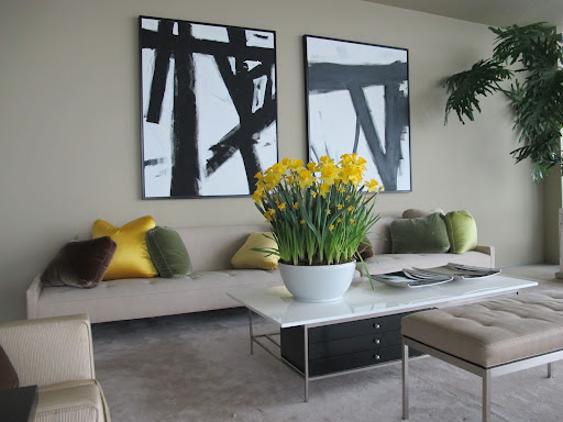 These daffodils stand so well against the neutral tones in my living room.