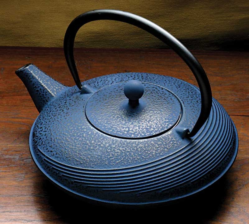 [Cast-Iron-Teapot-%255B4%255D.jpg]