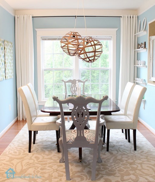 white and blue dining room4