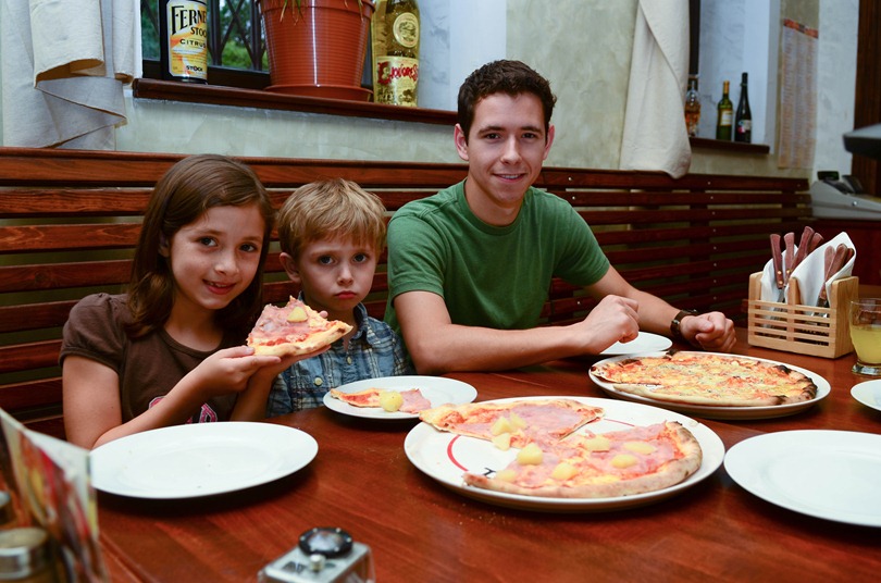 [Prague%2520-%2520Pizza9.jpg]