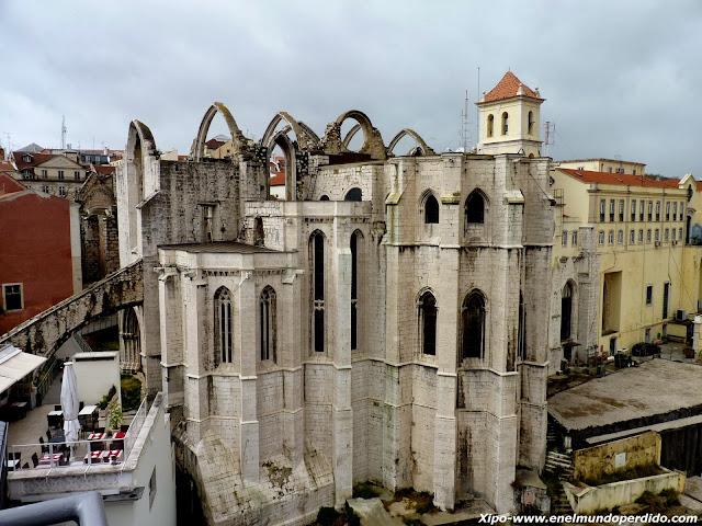 monasterio-do-carmo-lisboa.JPG