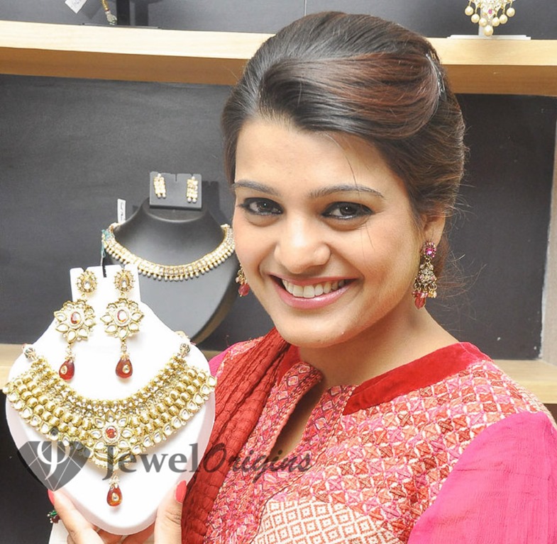 [Tashu_Kaushik_Jewellery%2520%25281%2529%255B4%255D.jpg]
