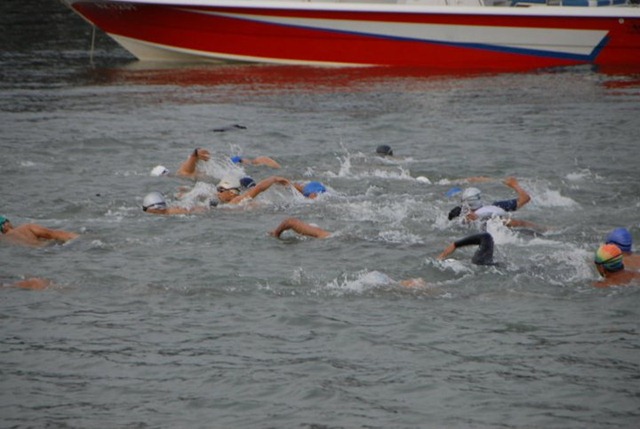 [swim12.jpg]