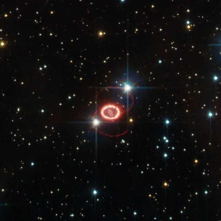 [supernova%2520SN%25201987A%255B4%255D.jpg]
