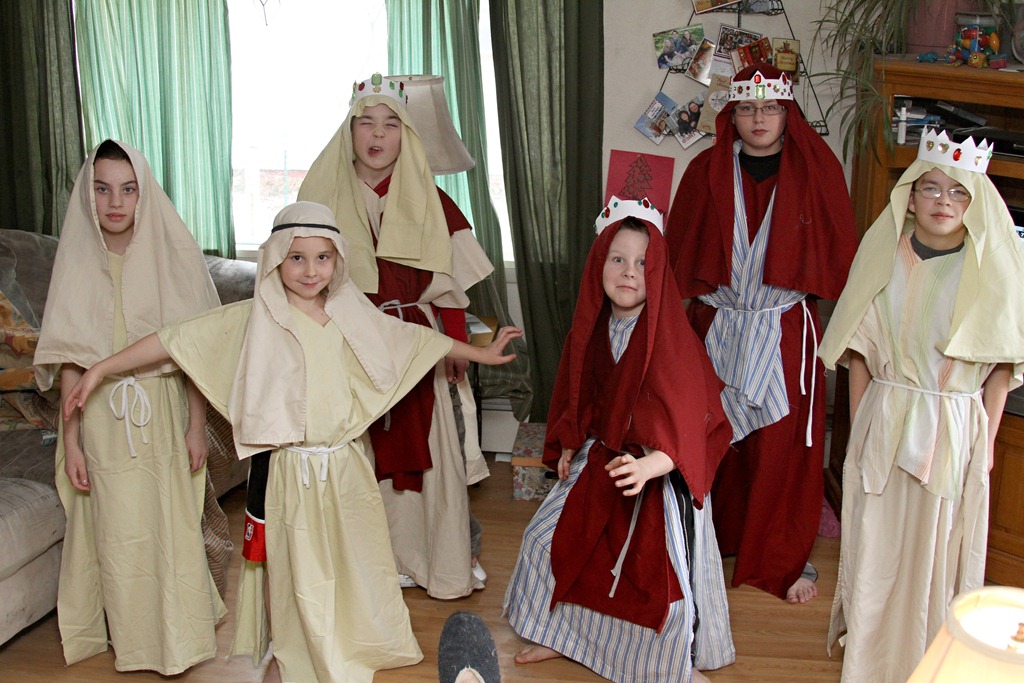 [Nativity%2520costumes%255B4%255D.jpg]