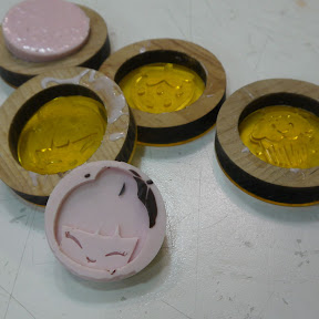 chocomolds!