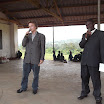 DSCF9420.JPG - serverin bei einer rede in bolgole, - caesar als luganda übersetzer