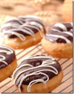 Resep Membuat Donat Cokelat Empuk