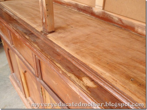 China Cabinet Recycled Find sanding, painting, priming, thrift store find, recycling