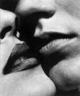 Le_baiser_Helmut_Newton