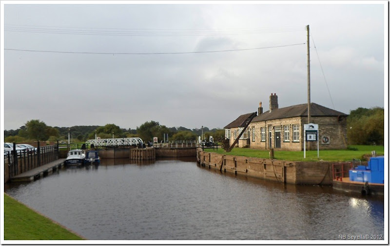 SAM_3048 Naburn Locks SAM_3048 Naburn Locks