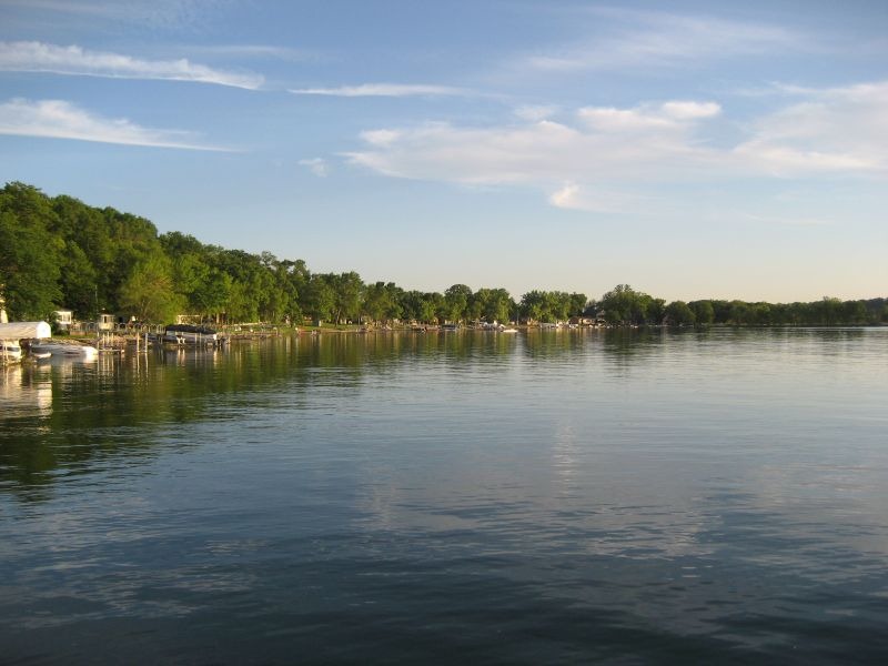 [lake%255B3%255D.jpg]