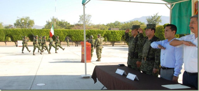 Militares del 27 Batallón La matanza de Iguala y el Ejército. ANIVERSARIO%252520MARCHA%252520DE%252520LA%252520LEALTAD_thumb%25255B1%25255D