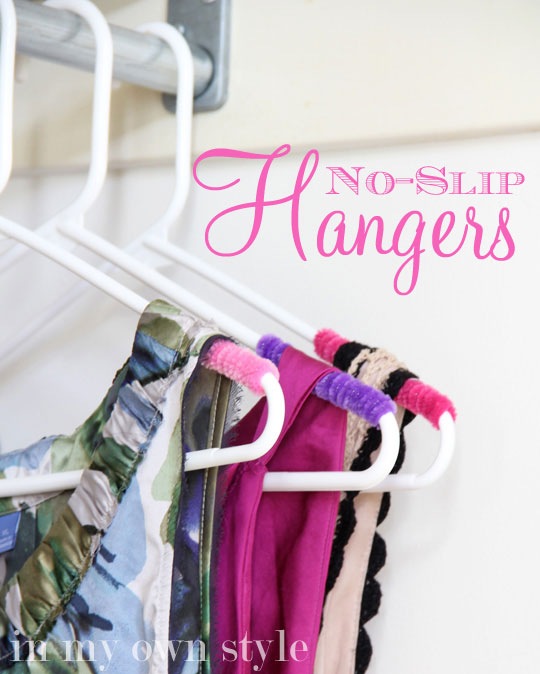 [No-Slip-clothes-Hanger-Tric2.jpg]