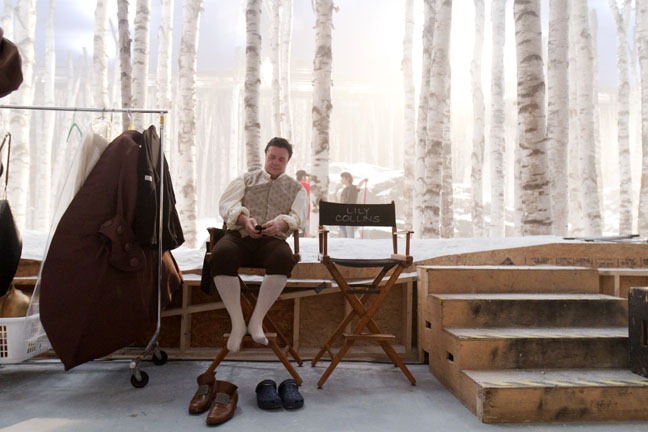Nathan Lane relaxes sans shoes, "Snow White," September 13, 2011