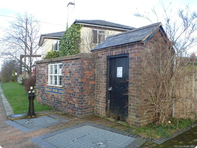 SAM_0025 Lock Keepers hut SAM_0025 Lock Keepers hut