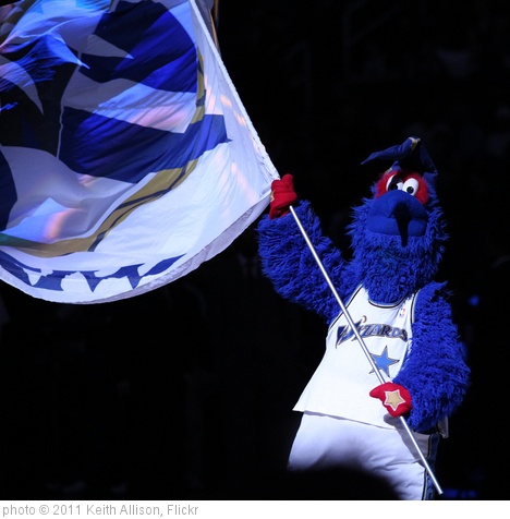 'Washington Wizards Mascot' photo (c) 2011, Keith Allison - license: http://creativecommons.org/licenses/by-sa/2.0/