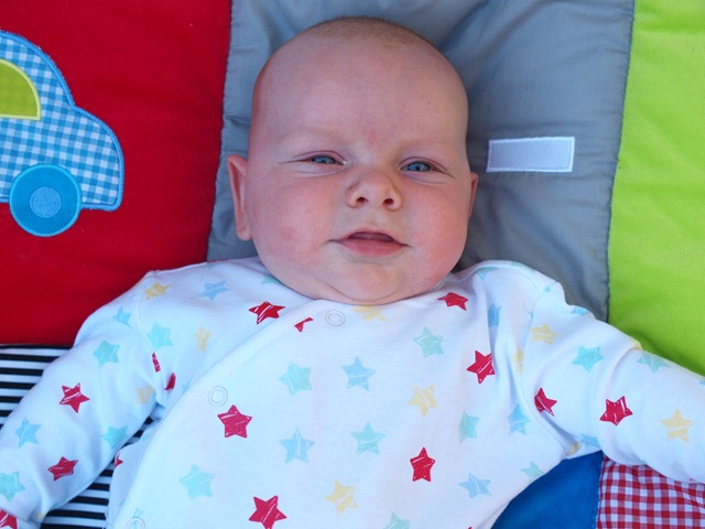 [baby%2520O%2520%2540%25203%2520months%255B3%255D.jpg]