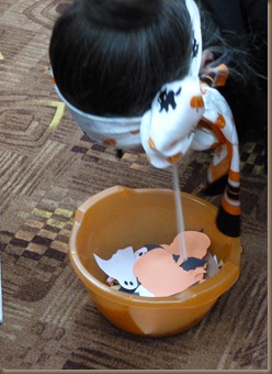 2011_1029 008 Straw game 005