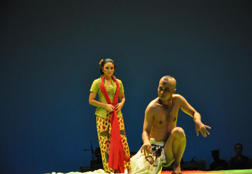 Sruti Respati Selendang Merah
