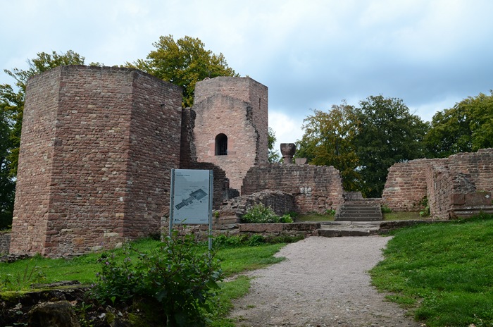 [Monastery%2520Ruins_%255B2%255D.jpg]
