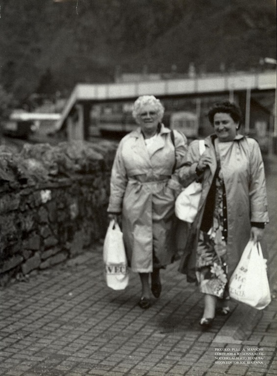 [never%252Balone%252Bbruce%252Bweber%252Bvogue%252Bitalia%252Bseptember%252B1997%252B7%255B4%255D.jpg]