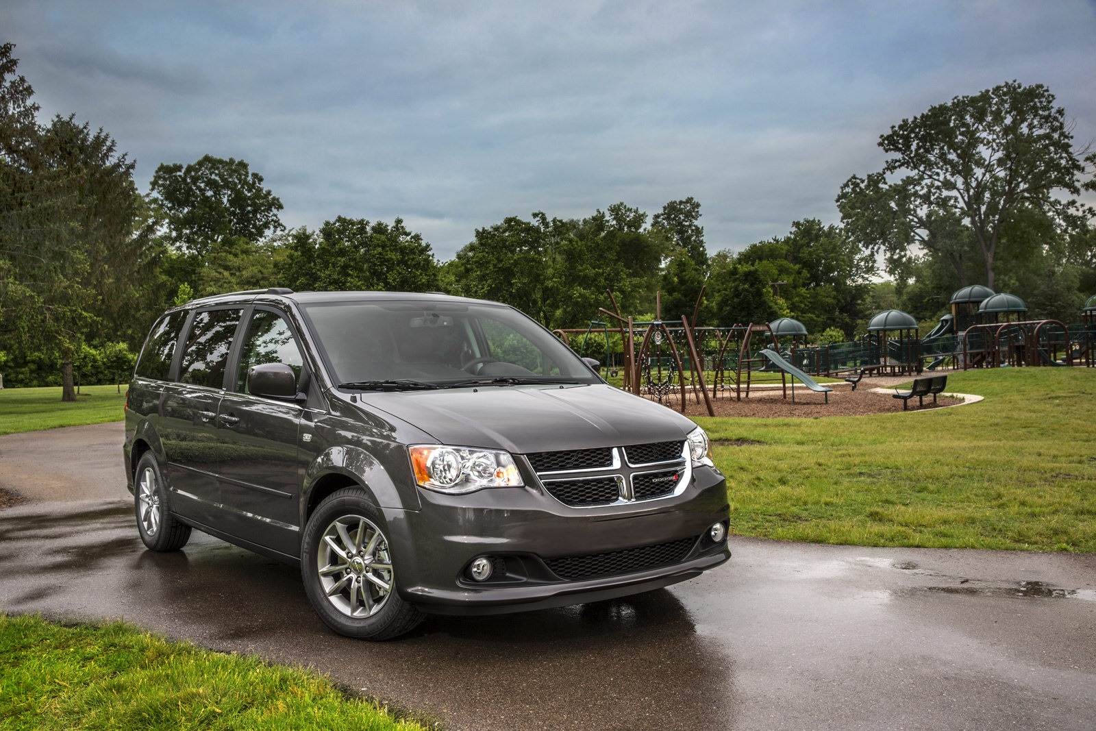 [2014-Dodge-Grand-Caravan-30th-Anniversary-15%255B2%255D.jpg]