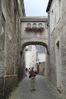 Barbara en Joris in een mooi straatje in Angers