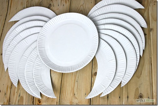 alas de angel con platos reciclados (3)