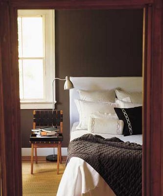 Nate_Berkus_chair_as_bedside_table__rect540.jpg Nate Berkus chair as bedside table rect540