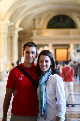 [Louvredanandsarah1.jpg]