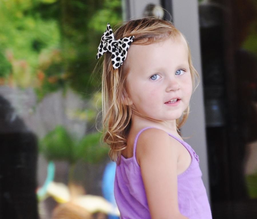 [splendid%2520hair%2520bows%2520062%255B2%255D.jpg]