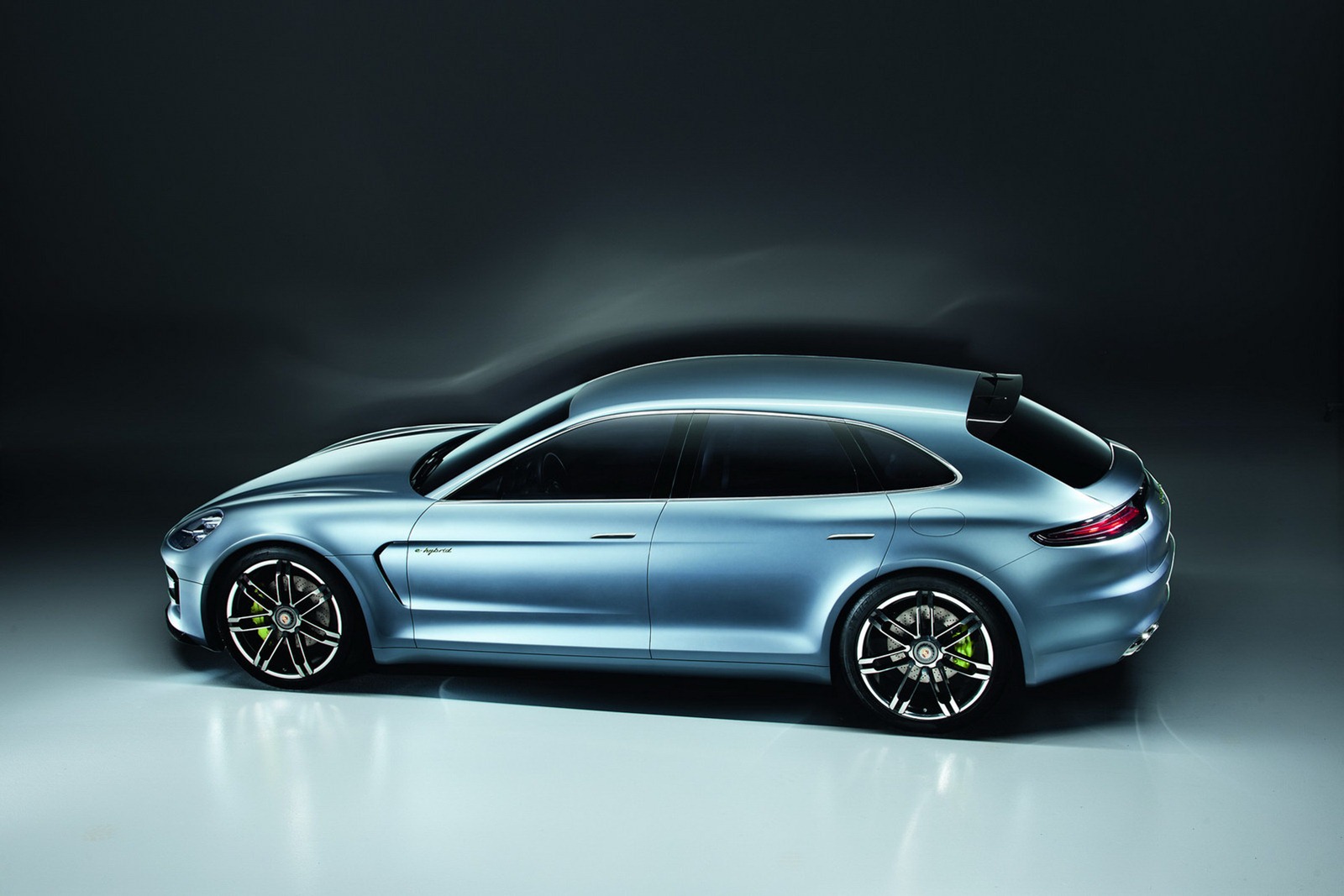 [Porsche-Panamera-Sport-Turismo-07%255B2%255D.jpg]
