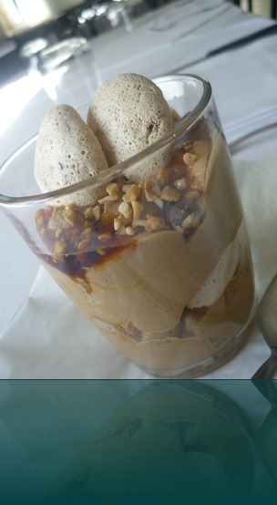 mousse gianduia con spumiglie nocciola mousse gianduia con spumiglie nocciola