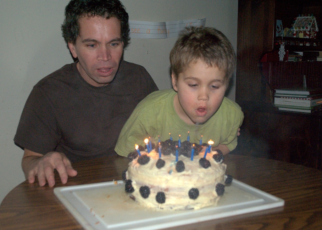 [RobertIsaiahBlowingOutCandles%255B5%255D.jpg]