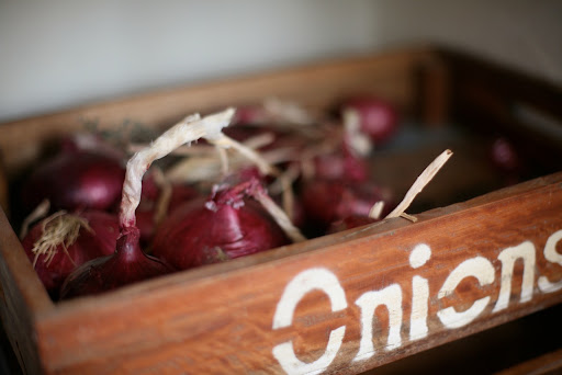 I use half an onion, and slice it very finely.