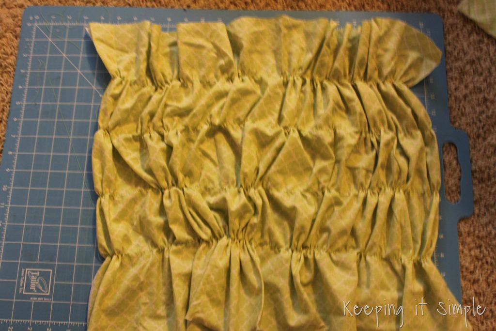 [gathered%2520pillow%2520%25287%2529%255B8%255D.jpg]