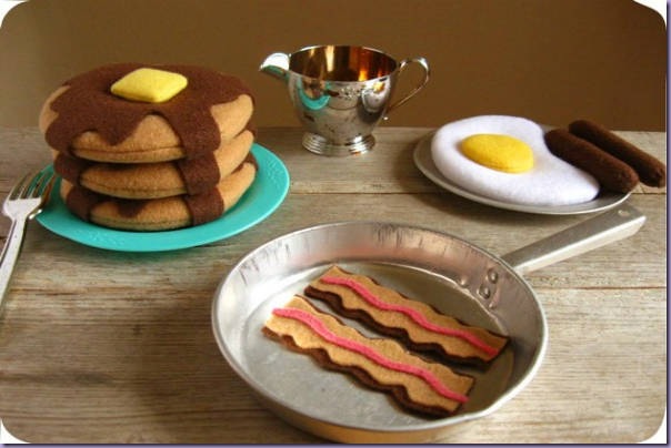 comidinhas-feltro-panquecas-ovo-frito-bacon comidinhas-feltro-panquecas-ovo-frito-bacon