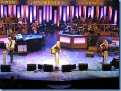 9139 Nashville, Tennessee - Grand Ole Opry radio show - Sunny Sweeney & accompaniment