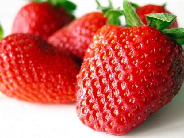 [strawberry%255B2%255D.jpg]
