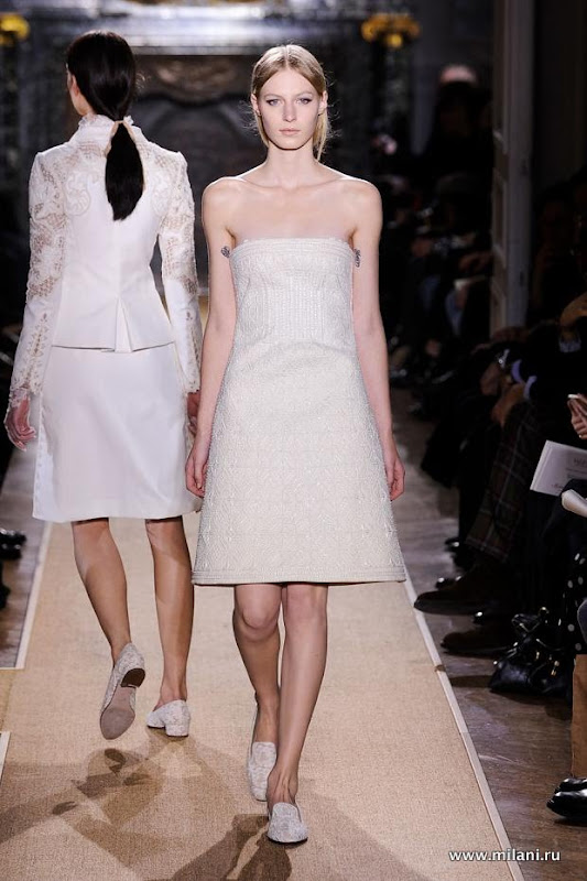 valentino-haute-couture-spring-2012-pfw49.jpg