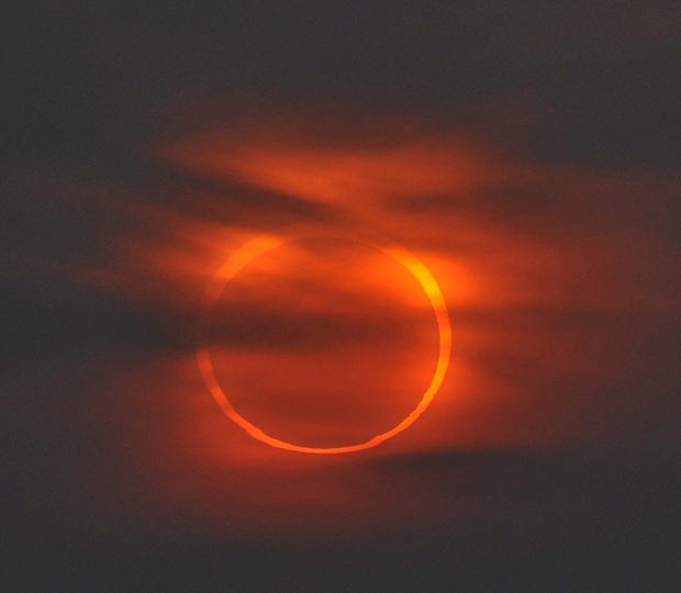 [SOLAR%2520ECLIPSE%2520005%255B5%255D.jpg]