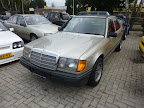 Mercedes-Benz 230E Kunstleder