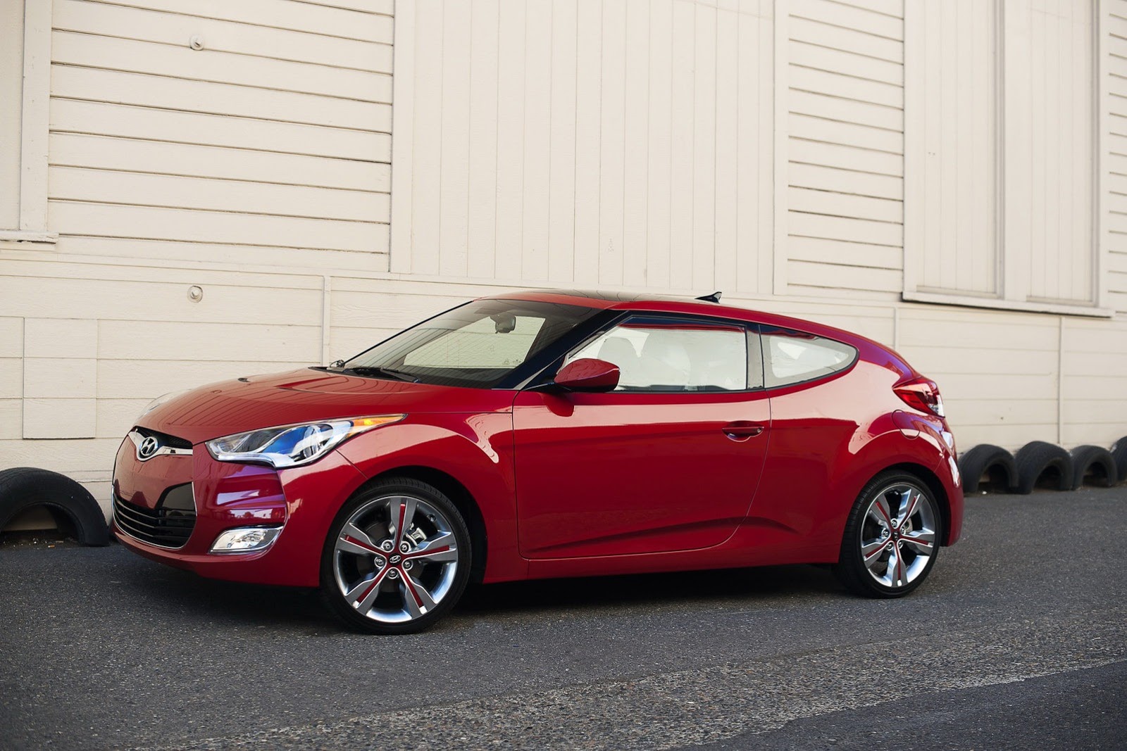 [2012-Hyundai-Veloster-1%255B2%255D.jpg]