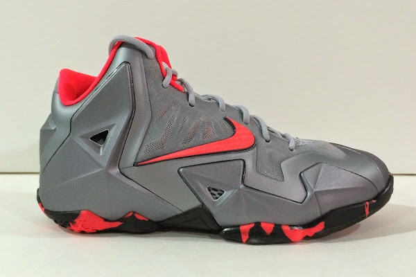 Kids8217 Nike LeBron XI GS in Elite Team Collection Colorway