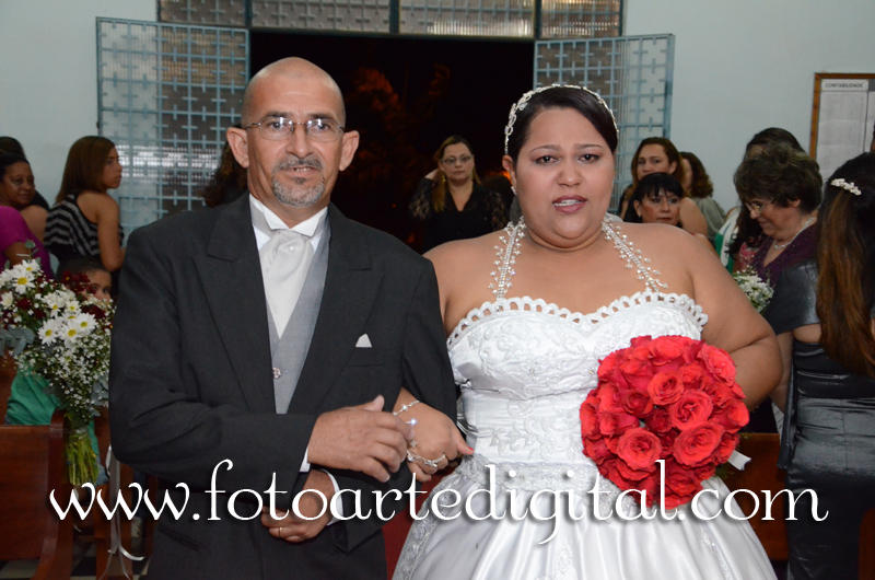 Fotos de Gabriela e Jardelle. Foto numero 3389 do estudio Foto Arte Digital, de Itaborai, RJ, que faz fotografia de casamentos (fotos de casamento), fotos de aniversario (fotografia de aniversario), fotos de 15 anos, fotos de criancas (fotografia infantil), fotos de eventos sociais, videos de casamento, videos de 15 anos, videos de making-of, videos de aniversario, video infantil (video de criancas) e videos de eventos sociais. Fotojornalismo e videojornalismo em Itaborai, RJ.