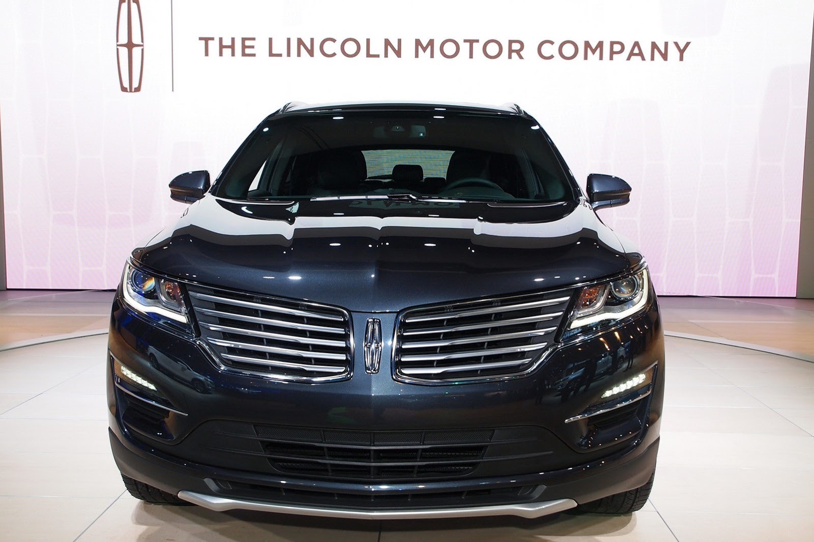 [2015-Lincoln-MKC-SUV-2%255B2%255D.jpg]